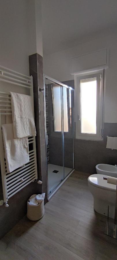 Interno Nove - Appartamento A Corsico Exterior foto